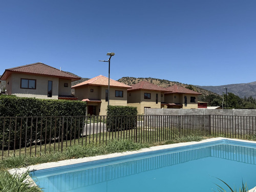 Casa 116m2 En Amplios Terrenos De 300m2! Dcto 200uf! - Anexa