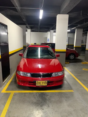 Mitsubishi Lancer 1.6 Glx 5 p