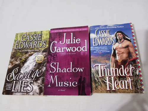 3 Novelas Romanticas Inglès Cassie Edwards Julie Garwood Pal