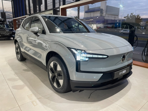 Volvo EX30 51 KW ELÉTRICO CORE
