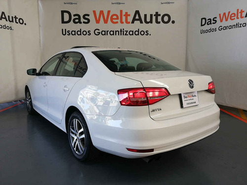 Imagen 3 de 15 de Volkswagen Jetta 2015 4p Comfortline L5/2.5 Aut