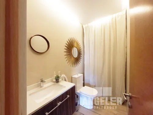 Duplex Con Jardín Y Gran Sala En Piso 1 * 3d/4b En Vitacura