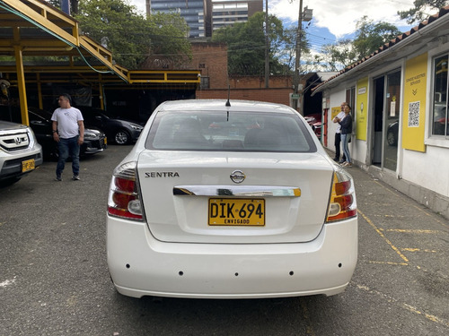Nissan Sentra 2.0