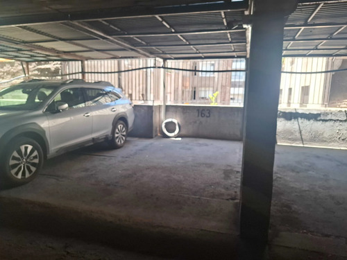 Miraflores - Estacionamiento (143873)