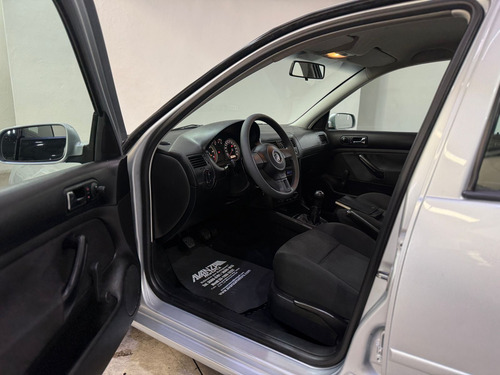 Volkswagen Jetta Clásico 2.0 Cl Team Mt