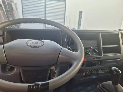 Isuzu Elf 500 Modelo 2010