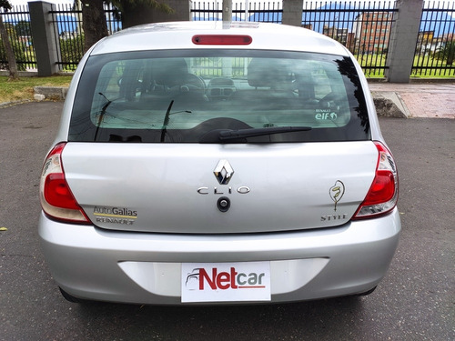 Renault Clio Style Night & Day
