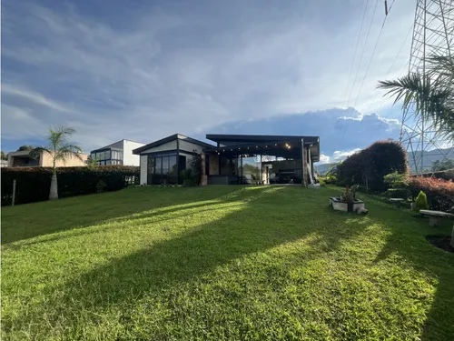 Casa Para Arriendo En Llanogrande Amoblada