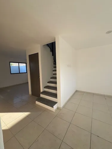 Casa Nueva En Colinas Del Santuario Corregidora