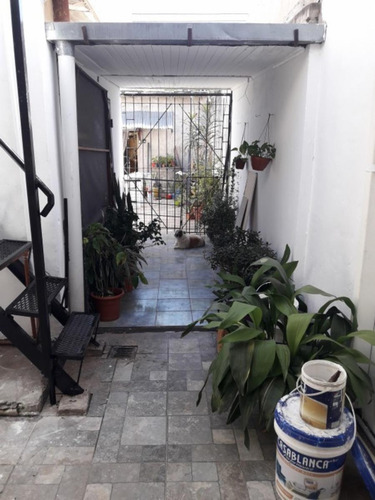 Imagen 2 de 19 de Casa 3 Ambientes Castelar - Moron