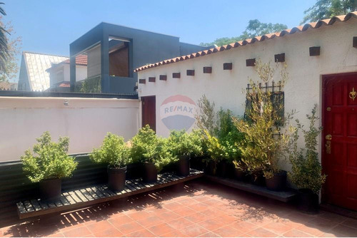 Preciosa Casa A Pasos De Colegio Manquehue