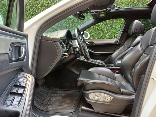 Porsche Macan 3.7 Turbo Performance Package At