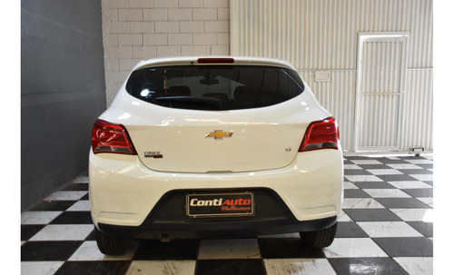 Chevrolet Onix Onix 1.0 MPFI LT 8V FLEX 4P MANUAL