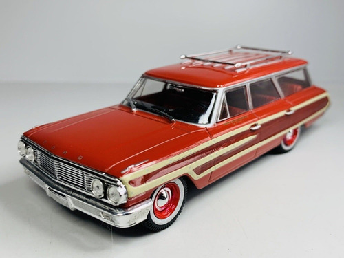 Ford Country Squire Estate Universal Hobbies 1:43