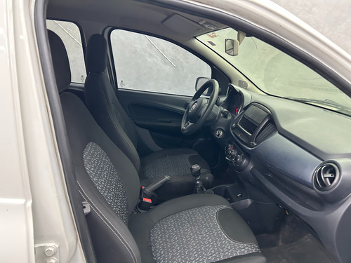 Fiat Uno 1.0 Attractive Flex 5p