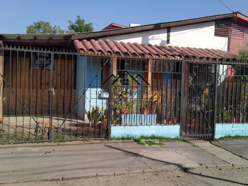 Casa En Venta De 3 Dormitorios Y 1 Baños, Comuna Puente Alto