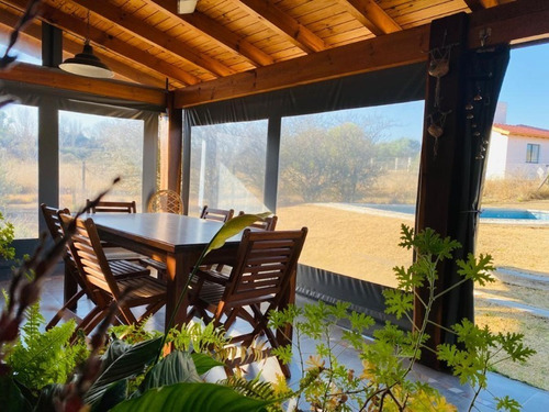 Venta De Vivienda Con Casa De Té En Villa General Belgrano - Inv0035