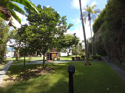 Imagen 8 de 30 de Se Vende Casa 1.200 M² 7h/10b/8p Cerro Verde