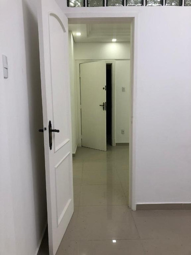 Imagem 10 de 18 de Sala Comercial Na Marechal Deodoro, 42 M² Por R$ 1.000/mês - Centro - Curitiba/pr - Cj0004