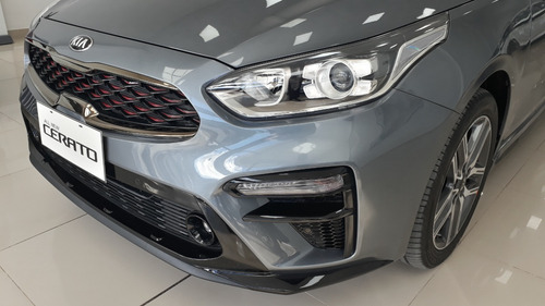 Kia Cerato 2.0 Sx At6 Gt Line