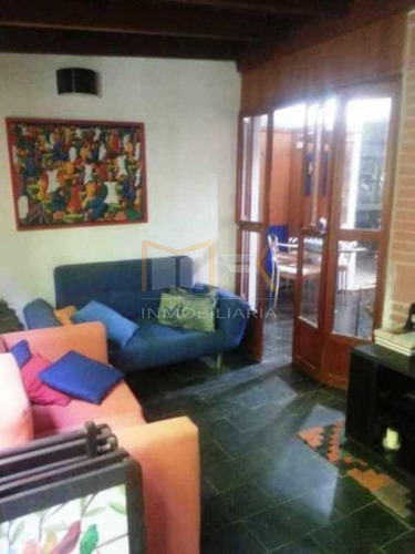 Imagen 11 de 19 de Mk Inmobiliaria Vende Precioso Townhouse En Los Naranjos El Hatillo / Manuel 04122064254