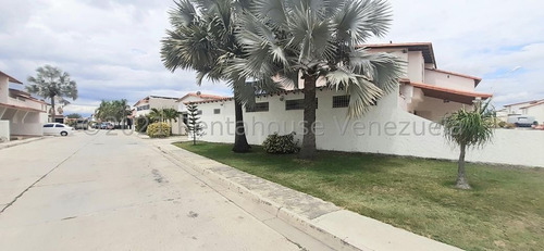 Imagen 25 de 30 de Casa Quinta En Venta En Urbanismo Privado De Quibor 0.4.2.4.5.9.3.7.5.4.2/ Cuenta Con Piscina, Vigilancia Las 24 Horas Del Dia, Cancha Deportiva, Caney