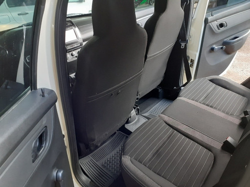 Imagen 15 de 19 de Renault Kwid 2018 1.0 Sce 66cv Intense Nuevo De Paquete