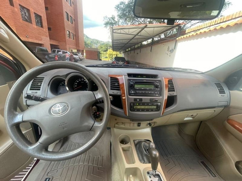 Imagen 13 de 16 de Toyota Fortuner