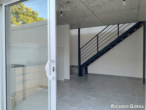 Casas Duplex La Blanqueada 1 Dormitorio Patio Unidad 4