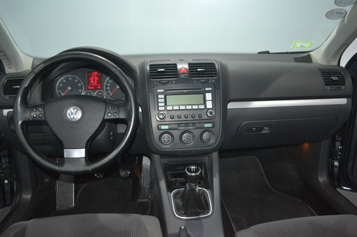 Volkswagen Vento 2.5 Advance M/t 2009 -imolaautos-