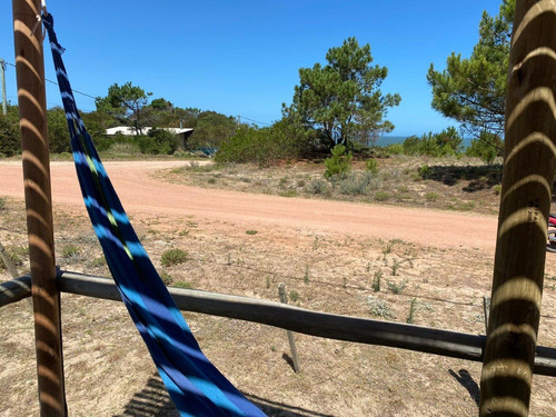 Imagen 5 de 23 de 3 Viviendas + 2 Terrenos A 100 Metros De La Playa Oportunidad De Inversión