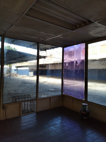 Imagen 2 de 10 de Alquilo Galpón Techado En Dos Aguas, Centro Maracay.