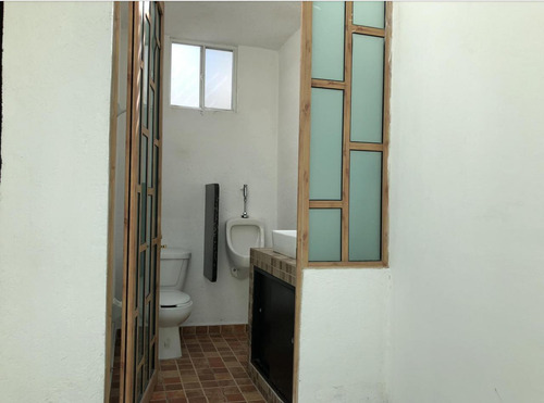 Invierte En Metepec: Casa Para Remodelar En Privada De Alta Gama
