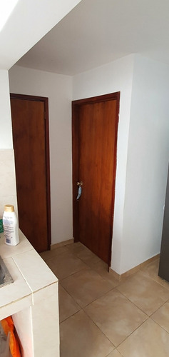 Ganga Casa Con 3 Apartamentos Barrio Abajo Arrendados