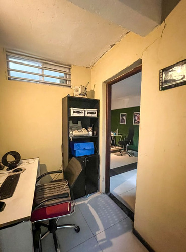 Galpón, Local. Oficina Y/o Vivienda En Venta En Guernica