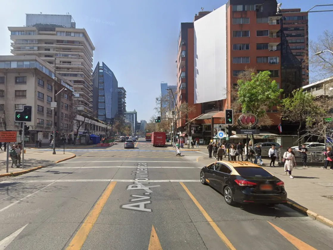 Imagen 1 de 22 de Metro Estacion Tobalaba /providencia