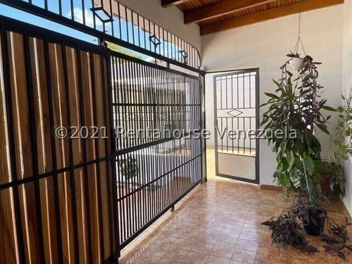 Imagen 3 de 8 de Casa En Venta En Campo Maraven. Punto Fijo