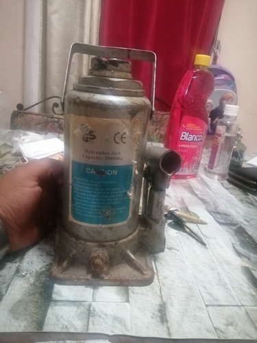 Imagen 2 de 4 de Gato Idraulico 20 Toneladas