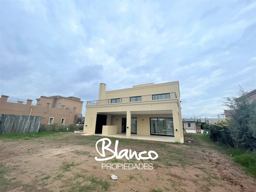 Casa En Venta En Altos De Campo Grande, Pilar, G.b.a. Zona Norte