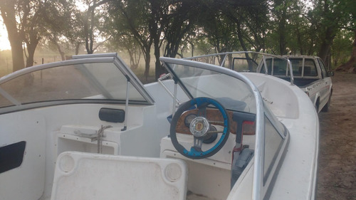 Imagen 3 de 3 de Lancha A Motor Naval Center 530