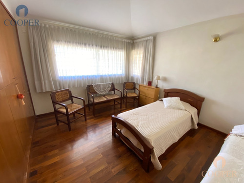 Imagen 23 de 27 de Casa De Categoría En Venta, Villa Cabrera, 4 Dormitorios