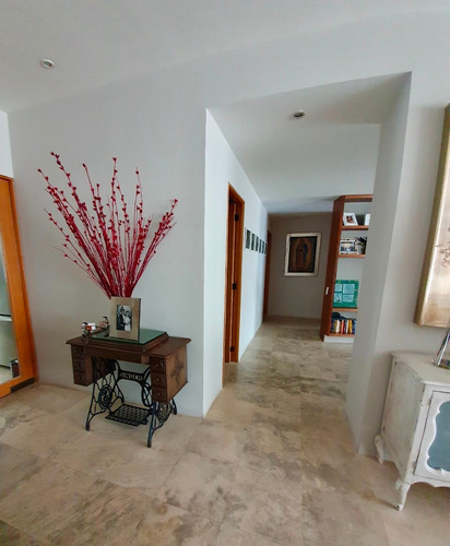 Imagen 2 de 14 de Departamento En Venta En Lomas De Bezares