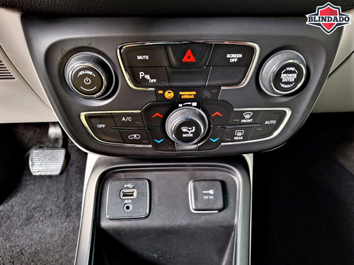 Jeep Compass 2.0 16V FLEX LONGITUDE AUTOMÁTICO