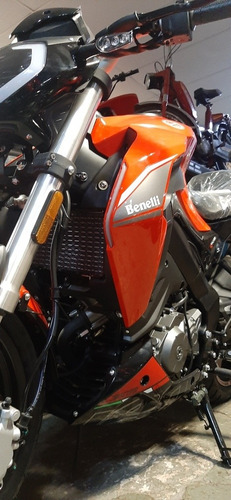 Imagen 6 de 15 de Benelli 180s