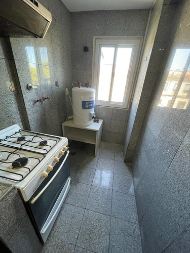 Imagen 10 de 12 de Excelente Departamento 3 Ambientes De Frente Con Balcon
