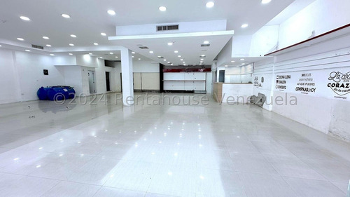Local Comercial En Alquiler En Las Mercedes,solo Negecios De Alto Target,cafes O Marcas Exitosas Y Reconocidas. 24-28857gm