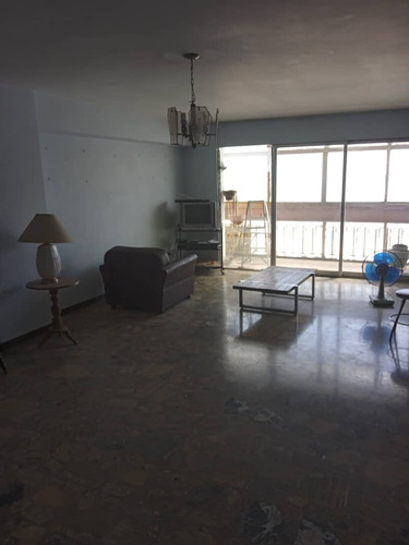 Altamira Apartamento Venta Remodelar 