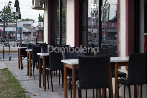 Imagen 6 de 11 de Local En Venta O Permuta Ubicado En Haedo, Morón, G.b.a. Zona Oeste