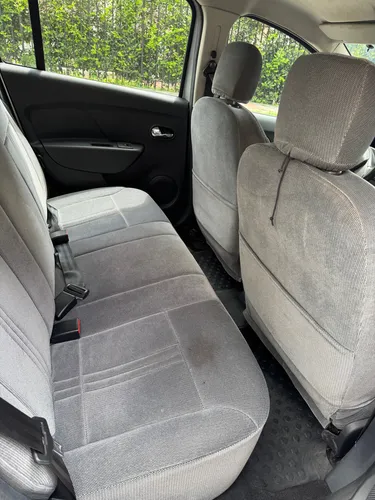 Renault Logan 1.6 Privilege / Intens