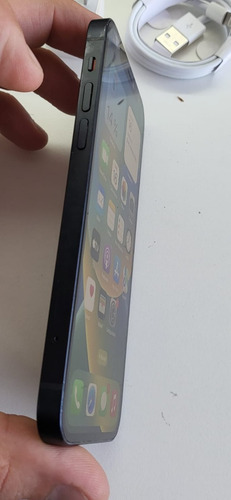Imagen 4 de 7 de iPhone 12 128 Gb - Negro - Batería 95% - Pequeña Marca